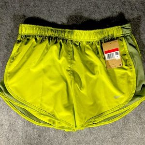 NWT Women’s Nike Dri Fit running shorts, size large, green